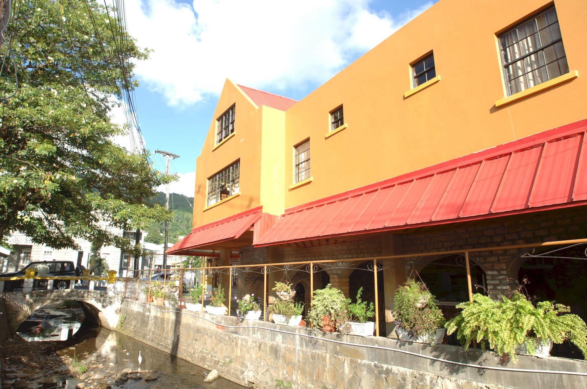 Heron At Bridgehouse Kingstown Exterior foto